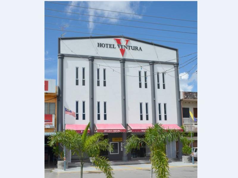Oyo 90265 Hotel Ventura Kangar Buitenkant foto