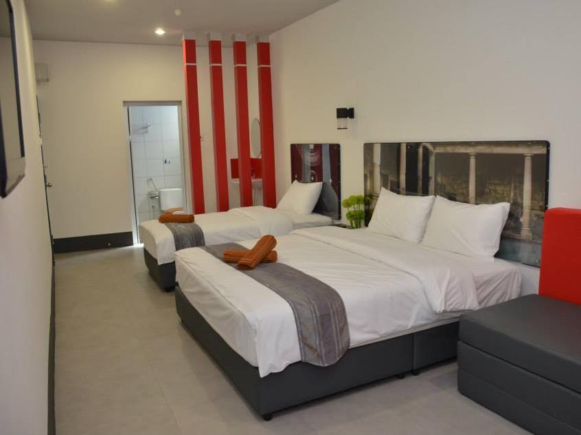 Oyo 90265 Hotel Ventura Kangar Buitenkant foto